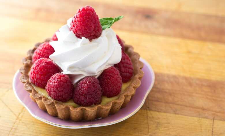 tart, raspberries, whipped cream