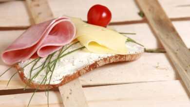 open sandwich, bread, bread and butter