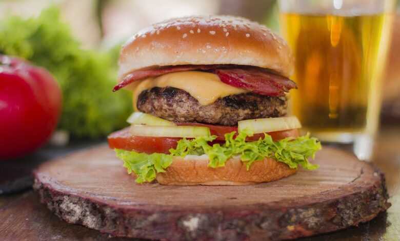 burgers, fast food, food, menu, restaurant, cholesterol, meat, cook, bread, gastronomy, chips, beer, plate, dining room, burgers, fast food, fast food, fast food, fast food, fast food, restaurant, cholesterol, beer