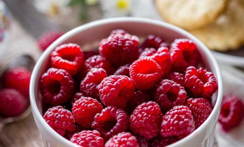 raspberries, fruits, food