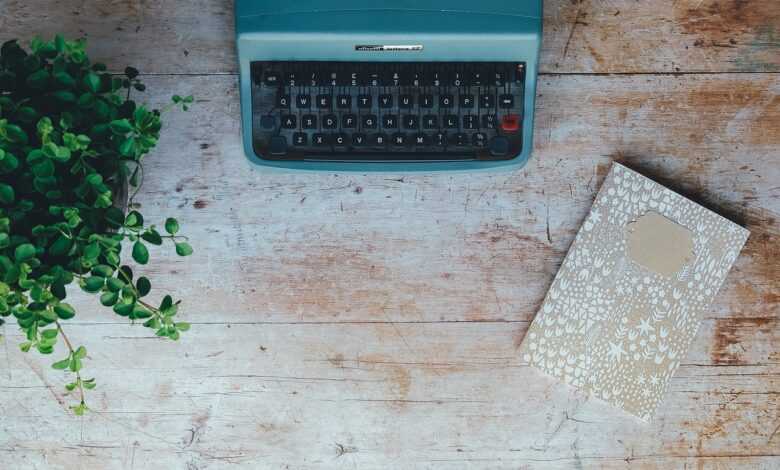 vintage, typewriter, plant, book, nature, notebook, notepad, table top, retro, vintage typewriter