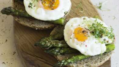 egg, asparagus, a sandwich