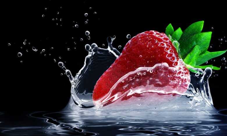 strawberry, splash, water, clean water, splashing, liquid, aqua, fresh, freshness, nature, ripe, red, berry, fruit, close up