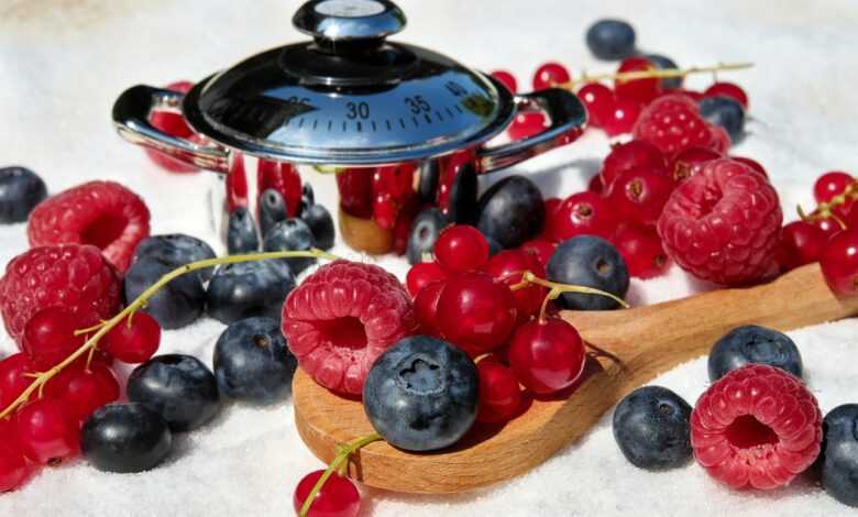 berries, mixed, raspberries