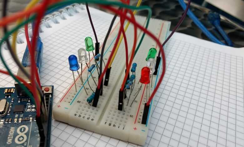 arduino, circuit, cables, breadboard, led, electricity, programmable, electric, illumination, energy, to study, notebook, lights, low consumption, programmable system, arduino, arduino, arduino, arduino, arduino, breadboard, led