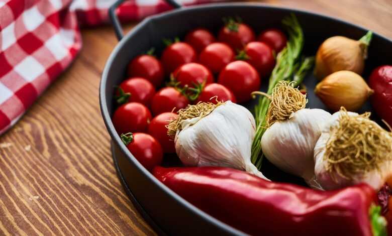 tomato, plate, pan