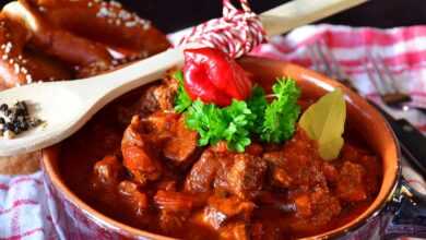 goulash, beef, beef goulash, specialty, southern germany beef, main course, cook, meal, kitchen, food photography, food, protein, skinny, sauce, plate, tomatoes, paprika, red paprika powder, hungarian, nourishment, enjoyment, goulash, goulash, goulash, goulash, goulash, beef, beef, beef