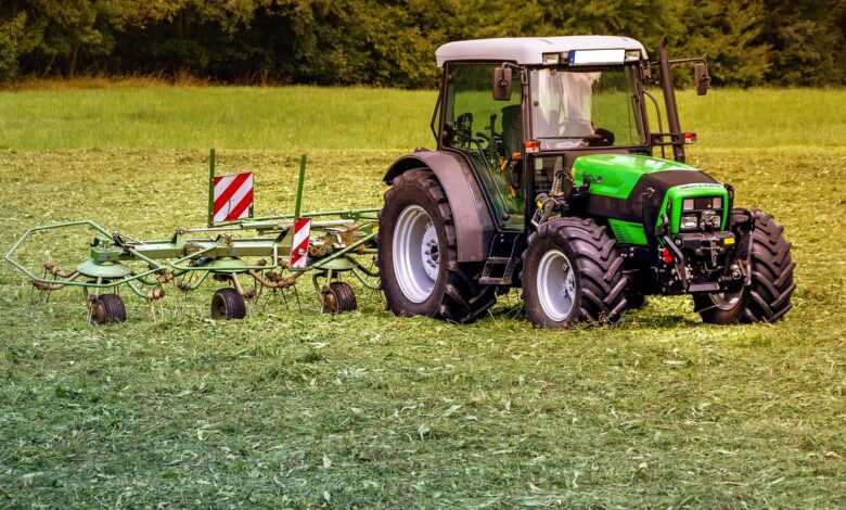 tractor, mower, nature, pasture, meadow, agriculture, mow, harvest, grass, arable, technology, machine, agricultural machine, field, work, landscape