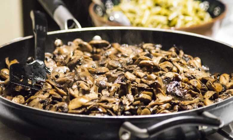 mushrooms, mushroom skillet, cook