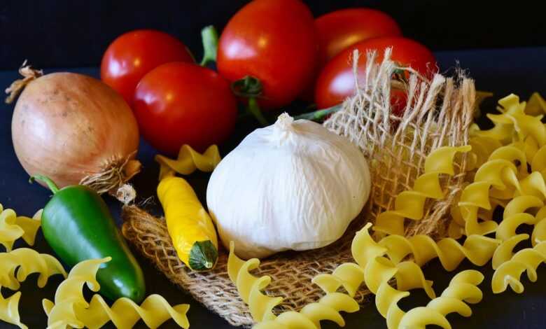 tomatoes, noodles, hot peppers, garlic, food, kitchen, vegetables, yummy, red, fresh, enjoy the meal, health, vitamins, nourishment, food photo, still life, cook, noodle dish, vegetarian, culinary, ingredients, preparation, noodles, noodles, garlic, still life, still life, still life, culinary, culinary, culinary, culinary, culinary