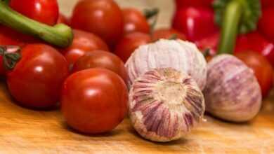 tomatoes, garlic, food