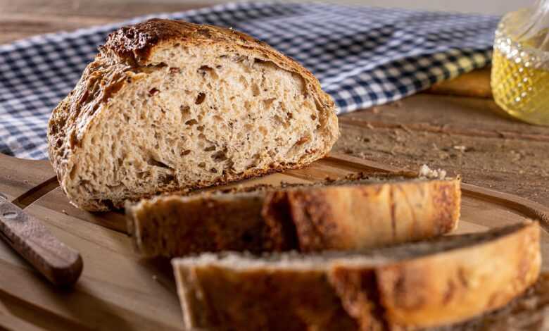 bread, slices, loaf, bread loaf, sliced bread, bread slices, chopping board, baked, dough, surface, home made, pao caseiro, bread, bread, bread, bread, bread