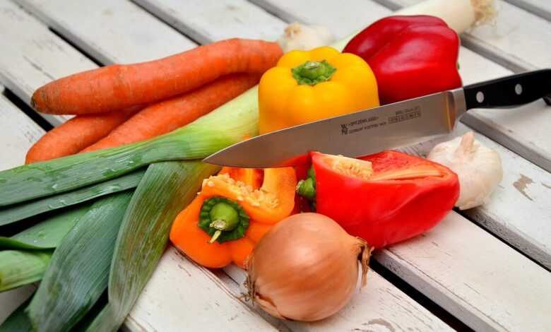 vegetables, knife, paprika, traffic light vegetables, leek, food, meal, yellow pepper, red pepper, healthy, cut, cook, preparation, to cut, vegetables, vegetables, vegetables, knife, knife, knife, knife, knife, cut, cook, cook