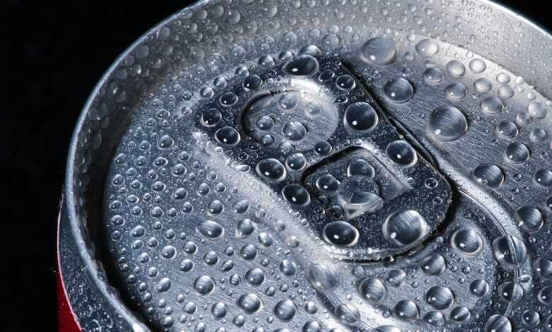 beverages, nature, sparkling wine, drink, wet, drip, refreshment, metal, aluminum, glittering, water, drop of water, cola can