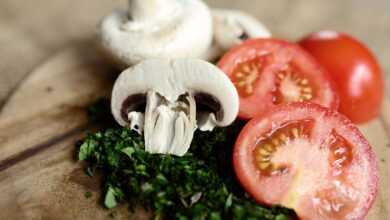 mushrooms, tomatoes, herbs