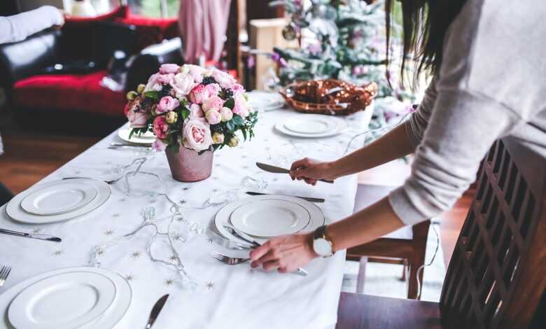 table setting, flower background, table