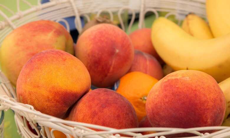 peaches, fruit, fruit basket