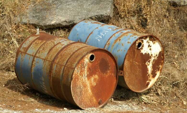 barrel, quarry, rust