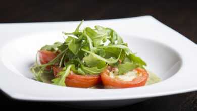 stuffed, tomatoes, blue cheese, food, board, arugula, arugula, arugula, arugula, arugula, arugula