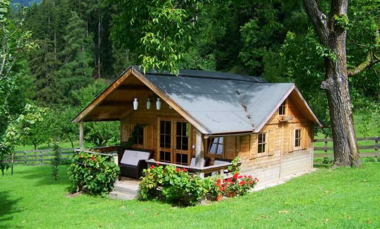 small wooden house, tiny cottage, architecture