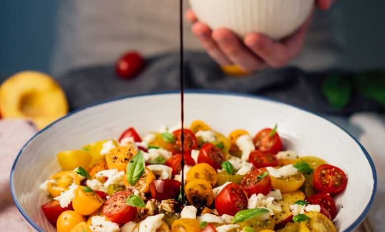 fruit salad on white ceramic bowl